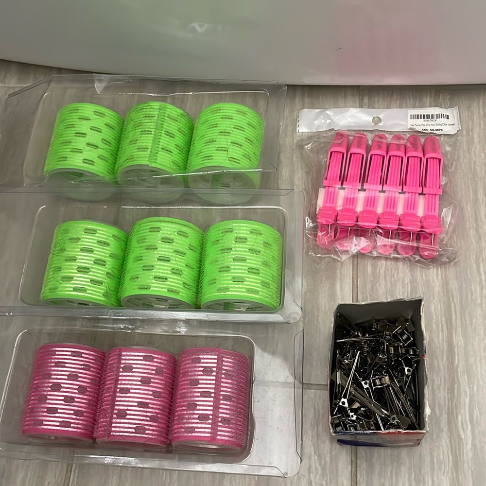 Velcro Hair Rollers with Two Bags of Clips